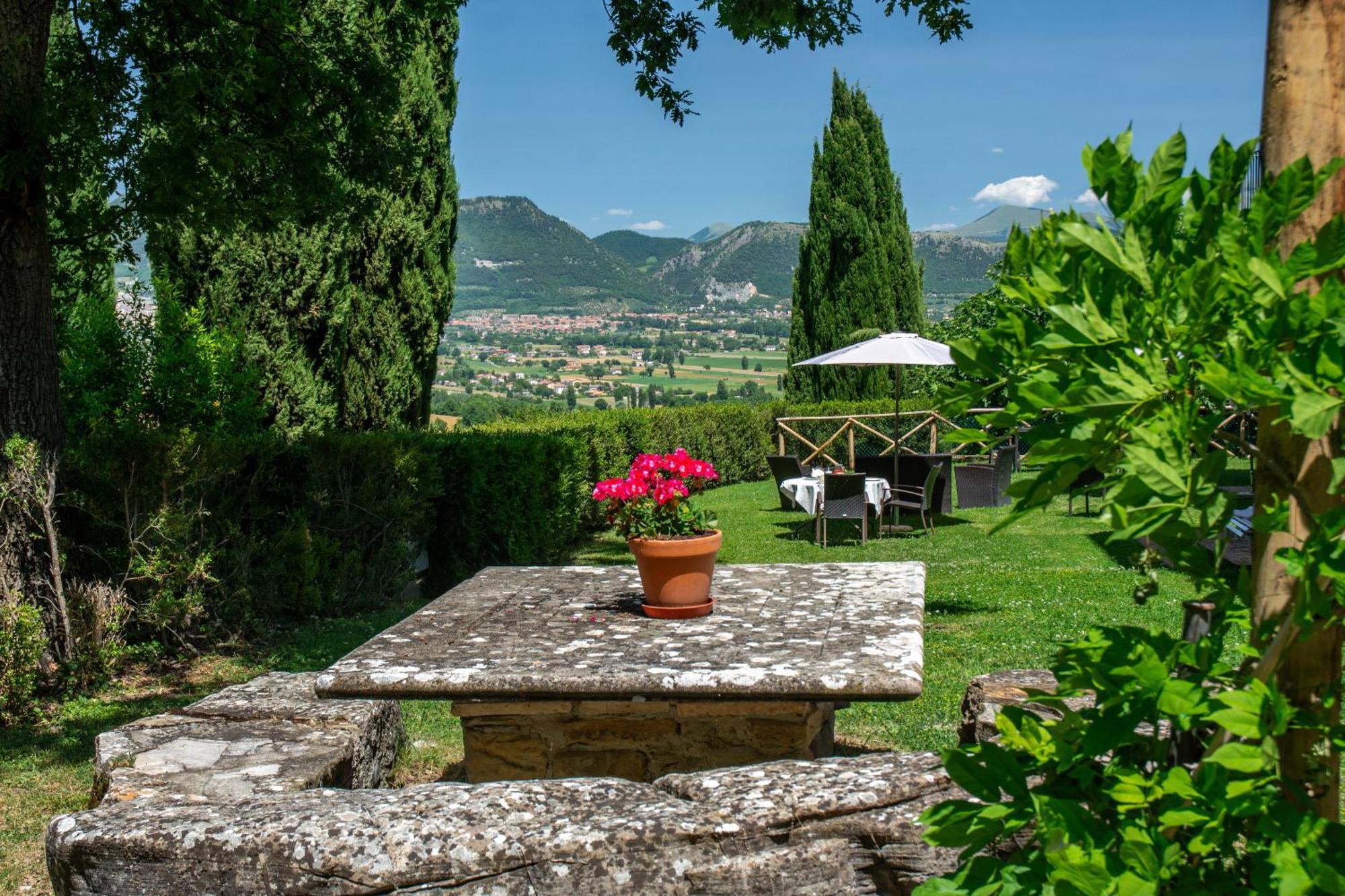 Antica Residenza Montereano Vila Gubbio Exterior foto